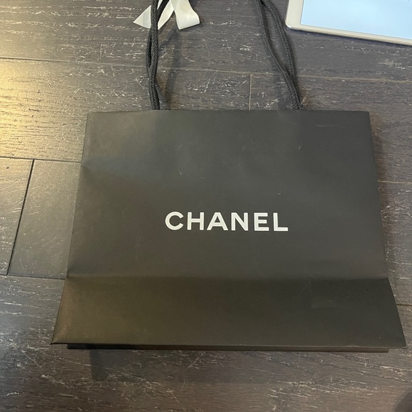 Chanel Shopping Bag Black with camellia flower and ribbon empty bag storage - Picture 2 of 8